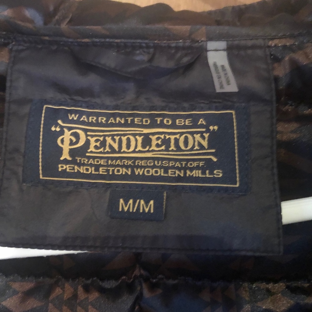 Women’s Pendleton Winter Jacket - image 5